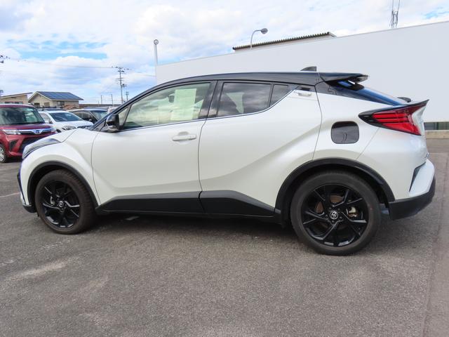 Ｃ－ＨＲ Ｇ　モード　ネロ　セーフティプラス　２ＷＤ　ＣＶＴ　１８００ｃｃ　ナビ　全方位モニター　ＥＴＣ車載器　クルーズコントロール　革巻きステアリング　衝突被害軽減ブレーキ　横滑り防止装置　ＡＢＳ　サイドエアバッグ　プッシュボタンスタート（8枚目）