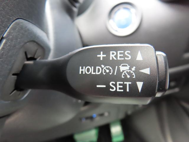 Ｃ－ＨＲ Ｇ　モード　ネロ　セーフティプラス　２ＷＤ　ＣＶＴ　１８００ｃｃ　ナビ　全方位モニター　ＥＴＣ車載器　クルーズコントロール　革巻きステアリング　衝突被害軽減ブレーキ　横滑り防止装置　ＡＢＳ　サイドエアバッグ　プッシュボタンスタート（19枚目）