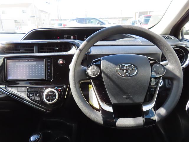 アクア Ｓスタイルブラック　２ＷＤ　ＣＶＴ　ハイブリッド　１５００ｃｃ　ドライブレコーダー　衝突被害軽減ブレーキ　横滑り防止装置　ＡＢＳ　運転席・助手席エアバッグ　ＵＶカットガラス　プッシュボタンスタート（11枚目）