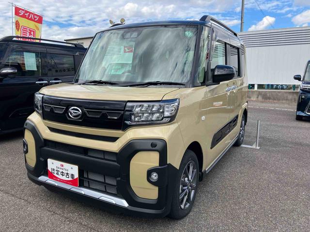 タント ファンクロス　２ＷＤ　ＣＶＴ　６６０ｃｃ　ディスプレイオーディオ　バックモニター　衝突被害軽減ブレーキ　横滑り防止装置　ＡＢＳ　サイドエアバッグ　アイドリングストップ　プッシュボタンスタート　両側電動スライドドア（2枚目）