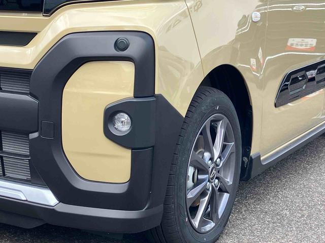 タント ファンクロス　２ＷＤ　ＣＶＴ　６６０ｃｃ　ディスプレイオーディオ　バックモニター　衝突被害軽減ブレーキ　横滑り防止装置　ＡＢＳ　サイドエアバッグ　アイドリングストップ　プッシュボタンスタート　両側電動スライドドア（5枚目）