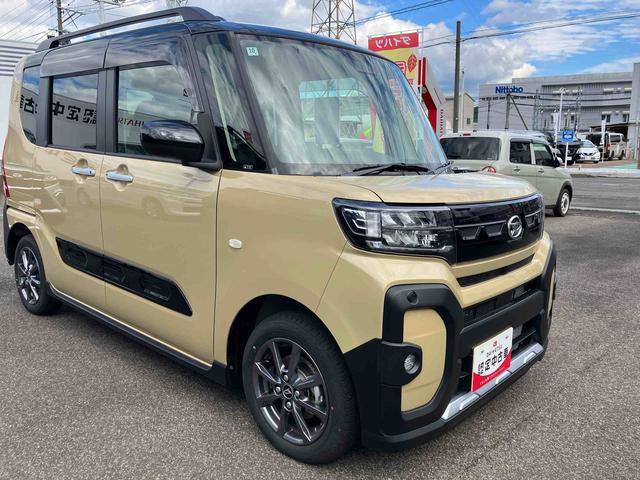 タント ファンクロス　２ＷＤ　ＣＶＴ　６６０ｃｃ　ディスプレイオーディオ　バックモニター　衝突被害軽減ブレーキ　横滑り防止装置　ＡＢＳ　サイドエアバッグ　アイドリングストップ　プッシュボタンスタート　両側電動スライドドア（18枚目）