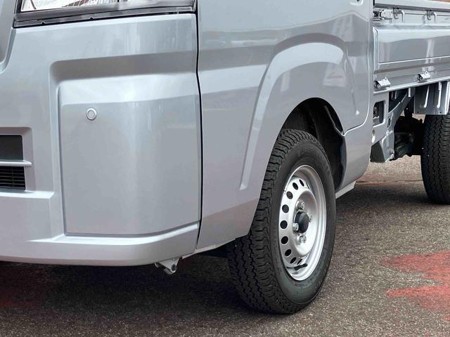 ハイゼットトラック スタンダード　農用スペシャル　４ＷＤ　ＣＶＴ　６６０ｃｃ　衝突被害軽減ブレーキ　横滑り防止装置　ＡＢＳ　運転席・助手席エアバッグ　アイドリングストップ　リヤ４枚リーフスプリング　荷台作業灯　あゆみ板掛テールゲート（5枚目）