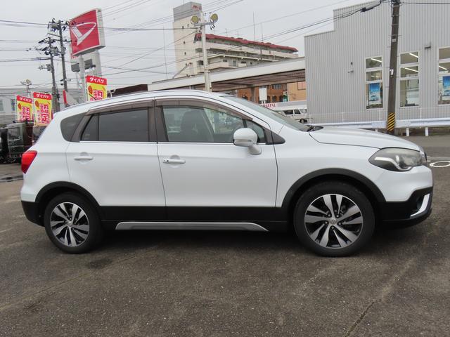 ＳＸ４ Ｓクロス ベースグレード　フルタイム４ＷＤ　６ＡＴ　１６００ｃｃ　運転席・助手席エアバッグ　ナビ　バックモニター　ＥＴＣ車載器　プッシュスタート　オートエアコン　シートヒーター　クルーズコントロール（4枚目）