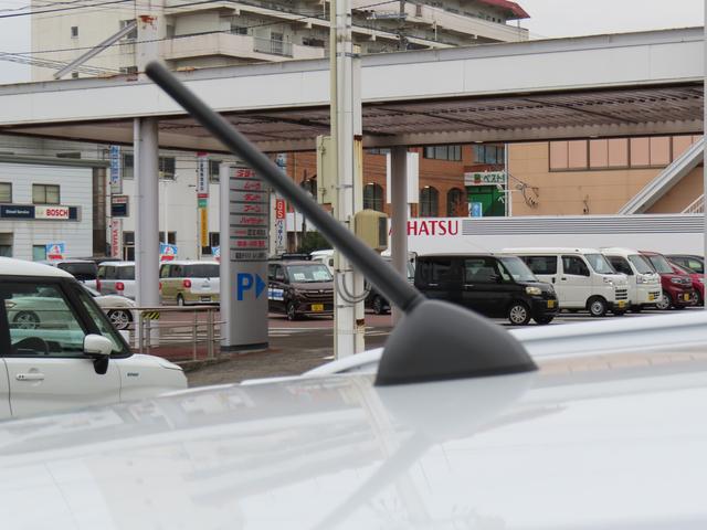 ＳＸ４ Ｓクロス ベースグレード　フルタイム４ＷＤ　６ＡＴ　１６００ｃｃ　運転席・助手席エアバッグ　ナビ　バックモニター　ＥＴＣ車載器　プッシュスタート　オートエアコン　シートヒーター　クルーズコントロール（19枚目）