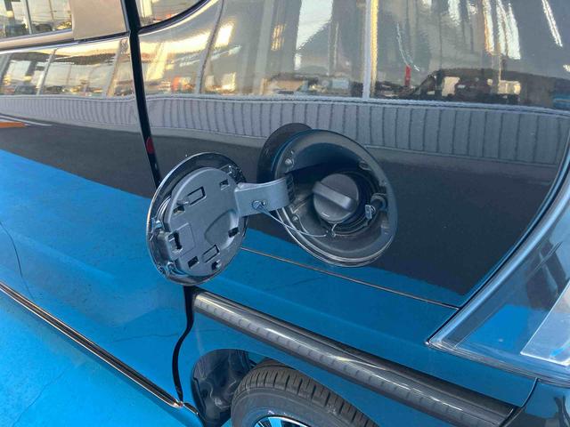 タント カスタムＸ　スマートアシスト搭載　４ＷＤ　ＣＶＴ　６６０ｃｃ　両側電動スライドドア　衝突被害軽減ブレーキ　横滑り防止装置　ＡＢＳ　アイドリングストップ　プッシュボタンスタート　オートエアコン　ベンチシート（14枚目）