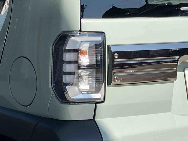 タフト Ｇターボ　ダーククロムベンチャー　２ＷＤ　ＣＶＴ　６６０ｃｃ　ナビ　ドライブレコーダー　全方位モニター　シートヒーター　衝突被害軽減ブレーキ　横滑り防止装置　ＡＢＳ　アイドリングストップ　プッシュボタンスタート　スカイフィールトップ（9枚目）
