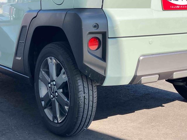 タフト Ｇターボ　ダーククロムベンチャー　２ＷＤ　ＣＶＴ　６６０ｃｃ　ナビ　ドライブレコーダー　全方位モニター　シートヒーター　衝突被害軽減ブレーキ　横滑り防止装置　ＡＢＳ　アイドリングストップ　プッシュボタンスタート　スカイフィールトップ（10枚目）