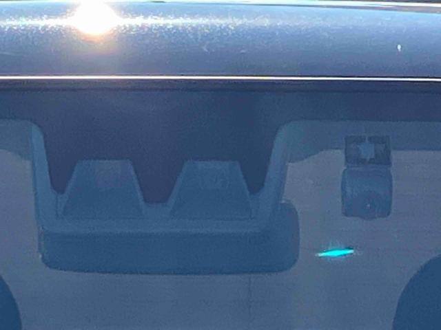 タフト Ｇターボ　ダーククロムベンチャー　２ＷＤ　ＣＶＴ　６６０ｃｃ　ナビ　ドライブレコーダー　全方位モニター　シートヒーター　衝突被害軽減ブレーキ　横滑り防止装置　ＡＢＳ　アイドリングストップ　プッシュボタンスタート　スカイフィールトップ（24枚目）