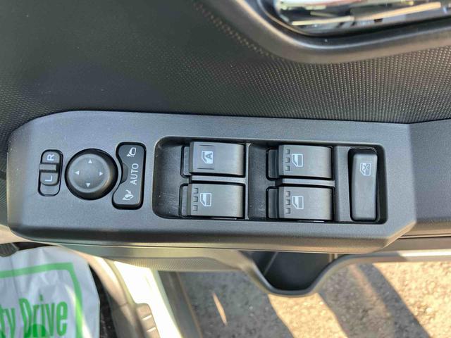 タフト Ｇターボ　ダーククロムベンチャー　２ＷＤ　ＣＶＴ　６６０ｃｃ　ナビ　ドライブレコーダー　全方位モニター　シートヒーター　衝突被害軽減ブレーキ　横滑り防止装置　ＡＢＳ　アイドリングストップ　プッシュボタンスタート　スカイフィールトップ（26枚目）