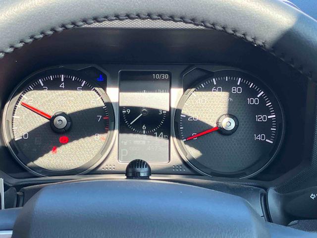 タフト Ｇターボ　ダーククロムベンチャー　２ＷＤ　ＣＶＴ　６６０ｃｃ　ナビ　ドライブレコーダー　全方位モニター　シートヒーター　衝突被害軽減ブレーキ　横滑り防止装置　ＡＢＳ　アイドリングストップ　プッシュボタンスタート　スカイフィールトップ（43枚目）