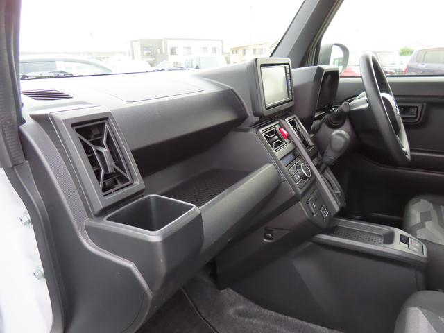 タフト Ｘ　４ＷＤ　ＣＶＴ　６６０ｃｃ　スカイフィールトップ　ナビ　全方位モニター　ＥＴＣ車載器　衝突被害軽減ブレーキ　横滑り防止装置　ＡＢＳ　アイドリングストップ　プッシュボタンスタート　車検整備付（77枚目）