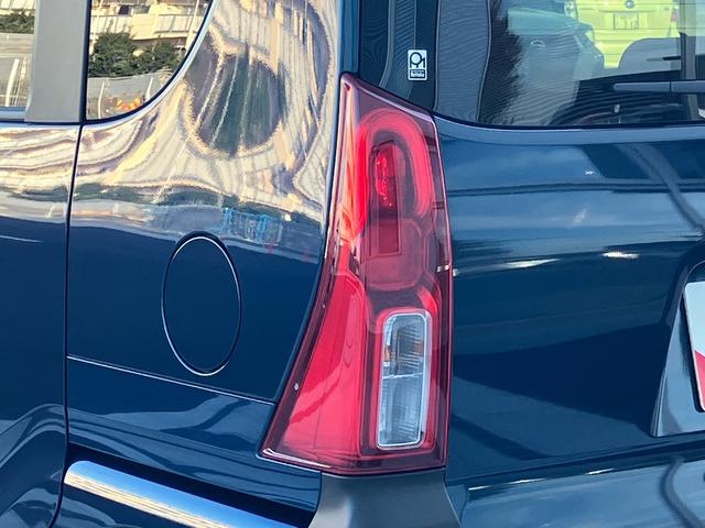 タント ファンクロスターボ 4WD CVT 660cc 両側電動スライドドア 衝突被害軽減ブレーキ 横滑り防止装置 ABS アイドリングストップ プッシュボタンスタート 前席シートヒーター ベンチシート オートエアコン(12枚目)