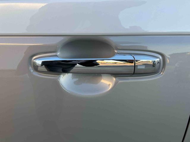 ムーヴキャンバス ストライプスＧ　２ＷＤ　ＣＶＴ　６６０ｃｃ　衝突被害軽減ブレーキ　横滑り防止装置　ＡＢＳ　アイドリングストップ　プッシュボタンスタート　両側電動スライドドア　ディスプレイオーディオ　バックモニター　シートヒーター（20枚目）