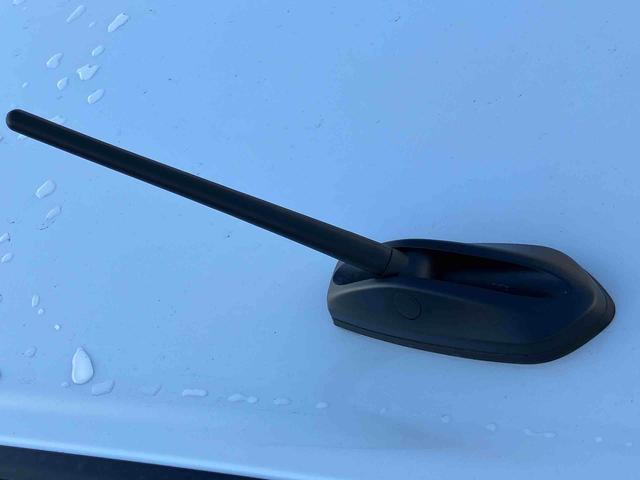 ムーヴキャンバス ストライプスＧ　２ＷＤ　ＣＶＴ　６６０ｃｃ　衝突被害軽減ブレーキ　横滑り防止装置　ＡＢＳ　アイドリングストップ　プッシュボタンスタート　両側電動スライドドア　ディスプレイオーディオ　バックモニター　シートヒーター（31枚目）