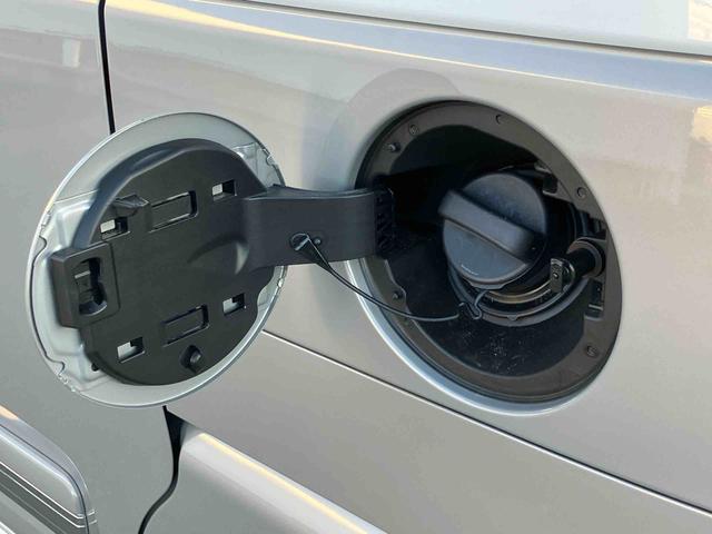 ムーヴキャンバス ストライプスＧ　２ＷＤ　ＣＶＴ　６６０ｃｃ　衝突被害軽減ブレーキ　横滑り防止装置　ＡＢＳ　アイドリングストップ　プッシュボタンスタート　両側電動スライドドア　ディスプレイオーディオ　バックモニター　シートヒーター（32枚目）