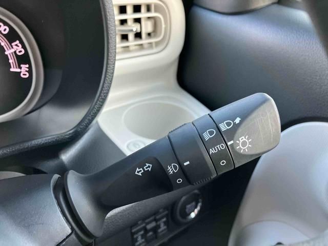 ムーヴキャンバス ストライプスＧ　２ＷＤ　ＣＶＴ　６６０ｃｃ　衝突被害軽減ブレーキ　横滑り防止装置　ＡＢＳ　アイドリングストップ　プッシュボタンスタート　両側電動スライドドア　ディスプレイオーディオ　バックモニター　シートヒーター（55枚目）