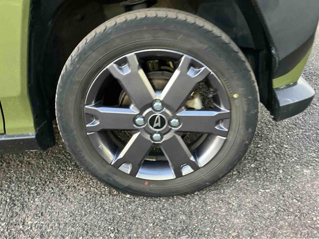 タフト Ｇターボ　４ＷＤ　ドラレコ・ＥＴＣ車載器付車　６６０ｃｃ　４ＷＤ　ＣＶＴ　スカイフィールトップ　ナビ　全方位モニター　クルーズコントロール　衝突被害軽減ブレーキ　横滑り防止装置　ＡＢＳ　アイドリングストップ　プッシュボタンスタート　ワンオーナー車（13枚目）