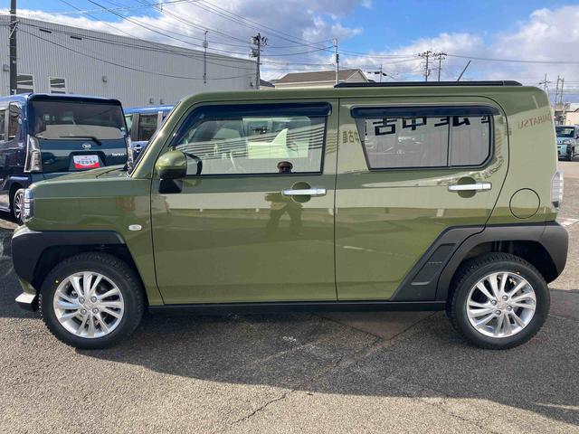 タフト Ｇターボ　ｅｃｏＩＤＬＥ非装着車　４ＷＤ　ＣＶＴ　６６０ｃｃ　スカイフィールトップ　ドラレコ　衝突被害軽減ブレーキ　横滑り防止装置　ＡＢＳ　プッシュボタンスタート　全方位モニター　ディスプレイオーディオ　ＥＴＣ車載器（9枚目）