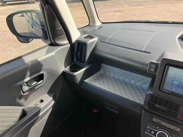 �ԗ���ԏؖ������t���Ă���܂��̂ŁA���S���Ă��I�яo���܂��B�ڂ����́A�X�^�b�t�܂ł��C�y�ɂ��⍇�����������B