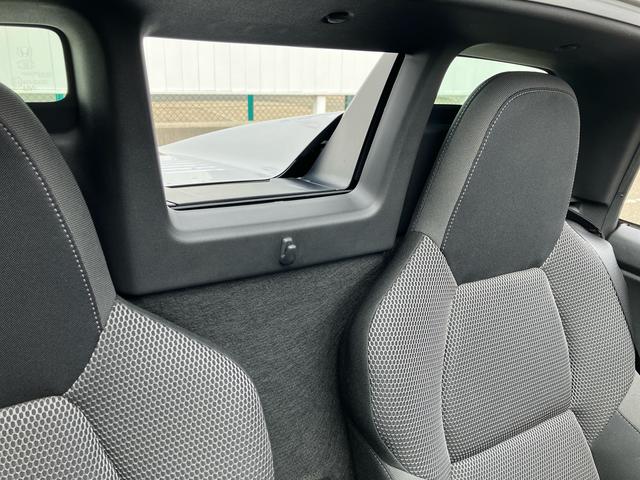 �ԗ���ԏؖ������t���Ă���܂��̂ŁA���S���Ă��I�яo���܂��B�ڂ����́A�X�^�b�t�܂ł��C�y�ɂ��⍇�����������B