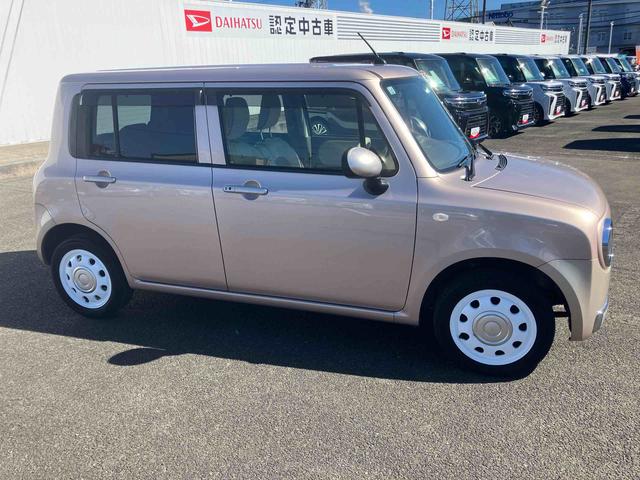 Ｇ　４ＷＤ　ＣＶＴ　マニュアルエアコン　電動格納ミラー　プッシュボタン　ラジオ・ＣＤ　アイドリングストップ（画像4）