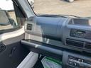 安全安心な走行のために、納車前には小さなクルマを知り尽くしたエキスパートが基本性能に関わる機能や状態を徹底的に点検しています。
