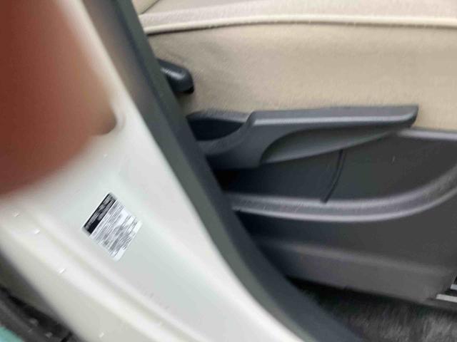 ムーヴキャンバス Ｇメイクアップリミテッド　ＳＡＩＩＩ　２ＷＤ　ＣＶＴ　６６０ｃｃ　ナビ　ドライブレコーダー　ＥＴＣ車載器　両側電動スライドドア　衝突被害軽減ブレーキ　横滑り防止装置　ＡＢＳ　アイドリングストップ　プッシュボタンスタート（44枚目）