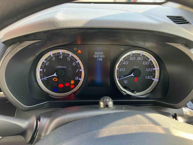 ムーヴ カスタム　ＸリミテッドＩＩ　ＳＡＩＩＩ　２ＷＤ　ＣＶＴ　６６０ｃｃ　ナビ　運転席シートヒーター　衝突被害軽減ブレーキ　横滑り防止装置　ＡＢＳ　運転席・助手席エアバッグ　アイドリングストップ　プッシュボタンスタート　車検整備付（27枚目）