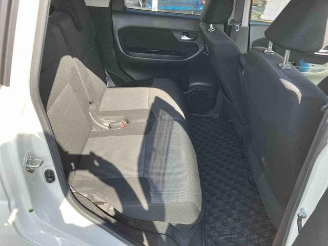 ムーヴ カスタム　ＸリミテッドＩＩ　ＳＡＩＩＩ　２ＷＤ　ＣＶＴ　６６０ｃｃ　ナビ　運転席シートヒーター　衝突被害軽減ブレーキ　横滑り防止装置　ＡＢＳ　運転席・助手席エアバッグ　アイドリングストップ　プッシュボタンスタート　車検整備付（44枚目）