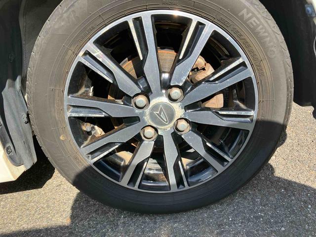 ムーヴ カスタム　ＸリミテッドＩＩ　ＳＡＩＩＩ　２ＷＤ　ＣＶＴ　６６０ｃｃ　ナビ　運転席シートヒーター　衝突被害軽減ブレーキ　横滑り防止装置　ＡＢＳ　運転席・助手席エアバッグ　アイドリングストップ　プッシュボタンスタート　車検整備付（52枚目）