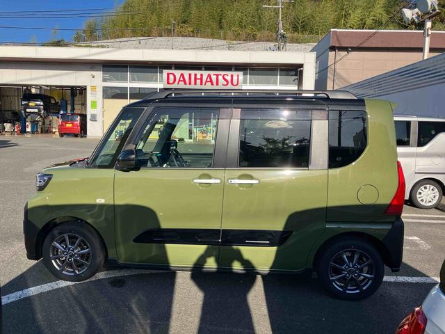 タント ファンクロス 2WD CVT 660cc 両側電動スライドドア ディスプレイオーディオ 前席シートヒーター 衝突被害軽減ブレーキ 横滑り防止装置 ABS アイドリングストップ プッシュボタンスタート(3枚目)