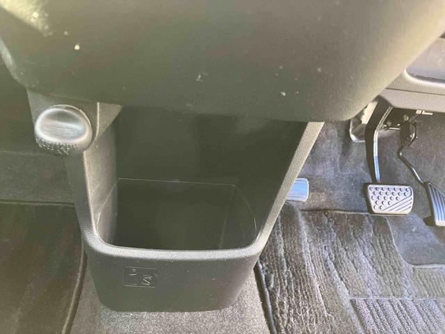 ムーヴ カスタム　Ｘリミテッド　ＳＡＩＩＩ　２ＷＤ　ＣＶＴ　６６０ｃｃ　ナビ　ドライブレコーダー　ＥＴＣ車載器　衝突被害軽減ブレーキ　横滑り防止装置　ＡＢＳ　アイドリングストップ　プッシュボタンスタート　運転席シートヒーター　ワンオーナー車（24枚目）