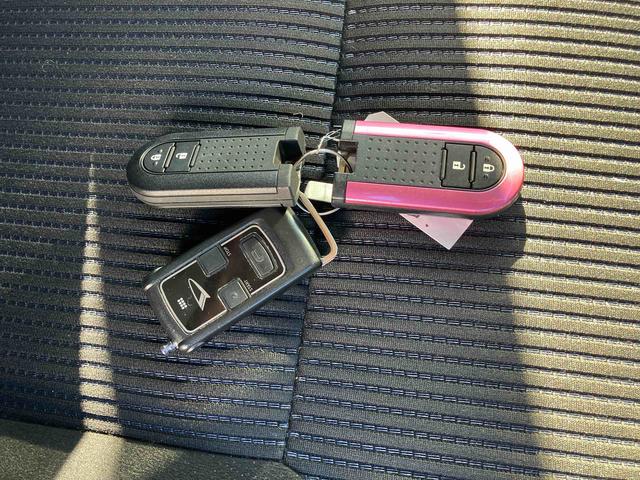 ムーヴ カスタム　Ｘリミテッド　ＳＡＩＩＩ　２ＷＤ　ＣＶＴ　６６０ｃｃ　ナビ　ドライブレコーダー　ＥＴＣ車載器　衝突被害軽減ブレーキ　横滑り防止装置　ＡＢＳ　アイドリングストップ　プッシュボタンスタート　運転席シートヒーター　ワンオーナー車（44枚目）