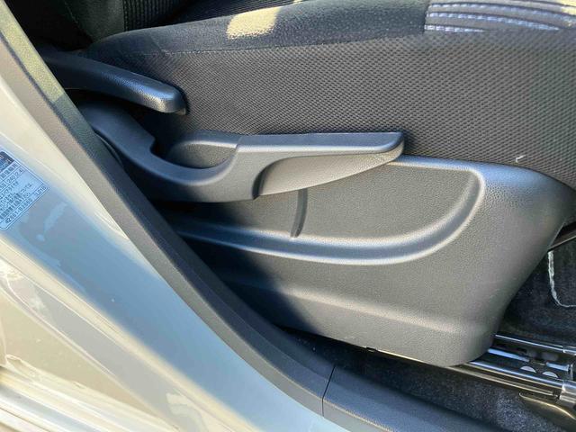 ムーヴ カスタム　Ｘリミテッド　ＳＡＩＩＩ　２ＷＤ　ＣＶＴ　６６０ｃｃ　ナビ　ドライブレコーダー　ＥＴＣ車載器　衝突被害軽減ブレーキ　横滑り防止装置　ＡＢＳ　アイドリングストップ　プッシュボタンスタート　運転席シートヒーター　ワンオーナー車（45枚目）