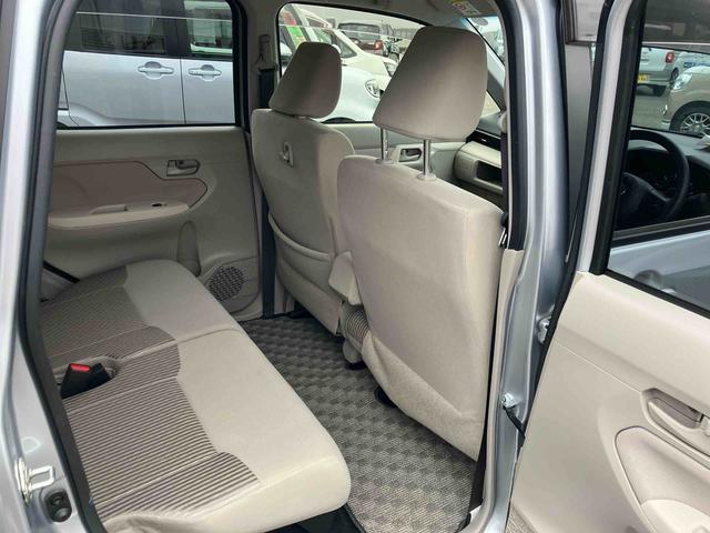 ��p�̃G���W���N���[�i�[�őS�̂ɕ���������𕂂����܂��B�{���l�b�g���Ȃǂ̉���𒆐S�Ƀu���V�������s���A��򂵃G�A�u���[�Ŏd�グ�Ă���܂��B