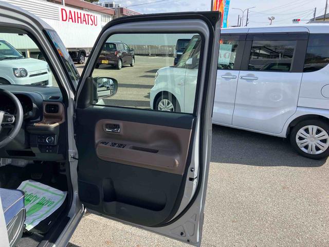 ムーヴキャンバス セオリーＧターボ　２ＷＤ　ＣＶＴ　６６０ｃｃ　ナビ　クルーズコントロール　衝突被害軽減ブレーキ　横滑り防止装置　ＡＢＳ　アイドリングストップ　プッシュボタンスタート　両側電動スライドドア　ホットカップホルダー（20枚目）