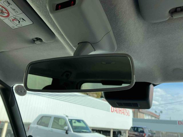 ムーヴキャンバス セオリーＧターボ　２ＷＤ　ＣＶＴ　６６０ｃｃ　ナビ　クルーズコントロール　衝突被害軽減ブレーキ　横滑り防止装置　ＡＢＳ　アイドリングストップ　プッシュボタンスタート　両側電動スライドドア　ホットカップホルダー（43枚目）