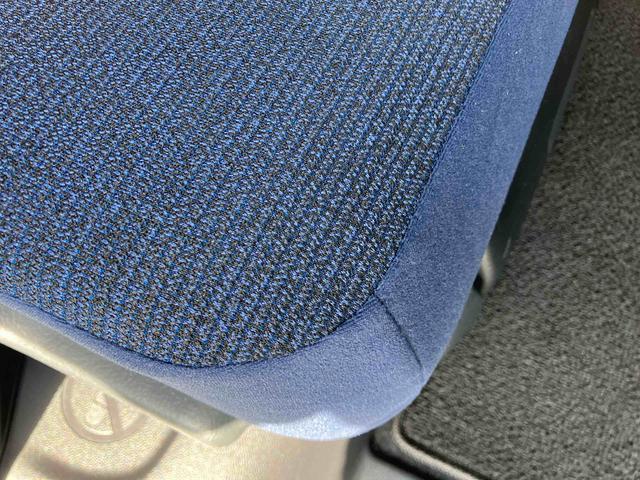 ムーヴキャンバス セオリーＧターボ　２ＷＤ　ＣＶＴ　６６０ｃｃ　ナビ　クルーズコントロール　衝突被害軽減ブレーキ　横滑り防止装置　ＡＢＳ　アイドリングストップ　プッシュボタンスタート　両側電動スライドドア　ホットカップホルダー（56枚目）