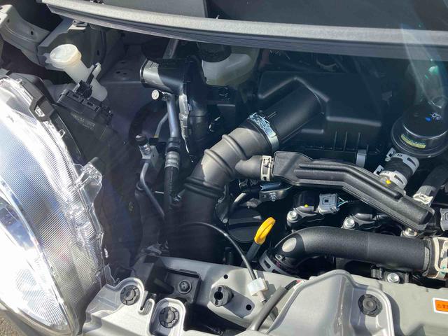 ムーヴキャンバス セオリーＧターボ　２ＷＤ　ＣＶＴ　６６０ｃｃ　ナビ　クルーズコントロール　衝突被害軽減ブレーキ　横滑り防止装置　ＡＢＳ　アイドリングストップ　プッシュボタンスタート　両側電動スライドドア　ホットカップホルダー（70枚目）