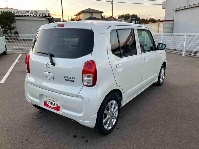 アルト ハイブリッドＸ　２ＷＤ　ＣＶＴ　６６０ｃｃ　全方位モニター付ディスプレイオーディオ装着車　デュアルカメラブレーキサポート　衝突被害軽減ブレーキ　ＡＢＳ　サイドエアバッグ　アイドリングストップ　プッシュボタンスタート（5枚目）