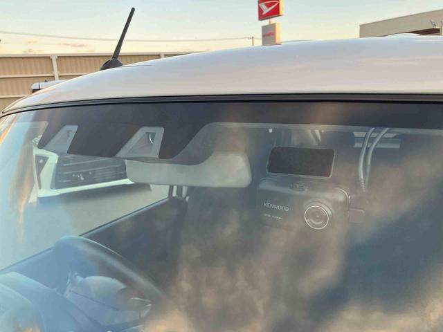 アルト ハイブリッドＸ　２ＷＤ　ＣＶＴ　６６０ｃｃ　全方位モニター付ディスプレイオーディオ装着車　デュアルカメラブレーキサポート　衝突被害軽減ブレーキ　ＡＢＳ　サイドエアバッグ　アイドリングストップ　プッシュボタンスタート（23枚目）