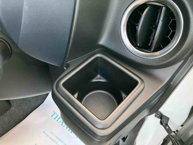 アルト ハイブリッドＸ　２ＷＤ　ＣＶＴ　６６０ｃｃ　全方位モニター付ディスプレイオーディオ装着車　デュアルカメラブレーキサポート　衝突被害軽減ブレーキ　ＡＢＳ　サイドエアバッグ　アイドリングストップ　プッシュボタンスタート（31枚目）