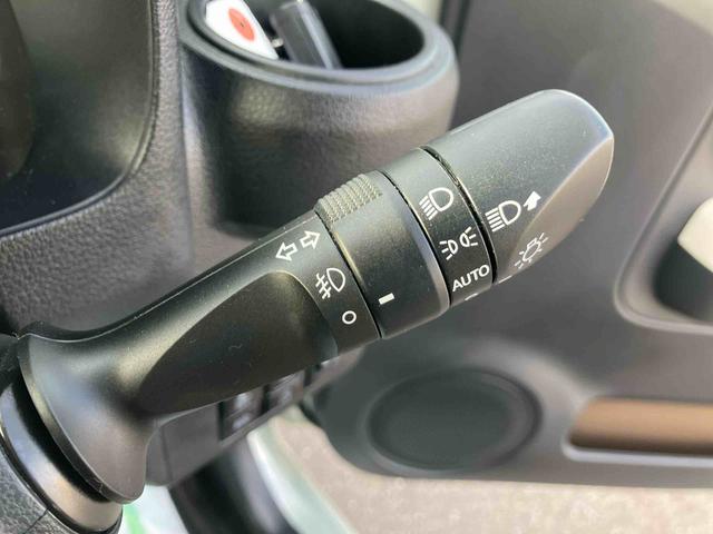 弊社、営業時間は朝１０：００〜夕方１８：００　定休日は毎週火曜日と第二水曜日です。