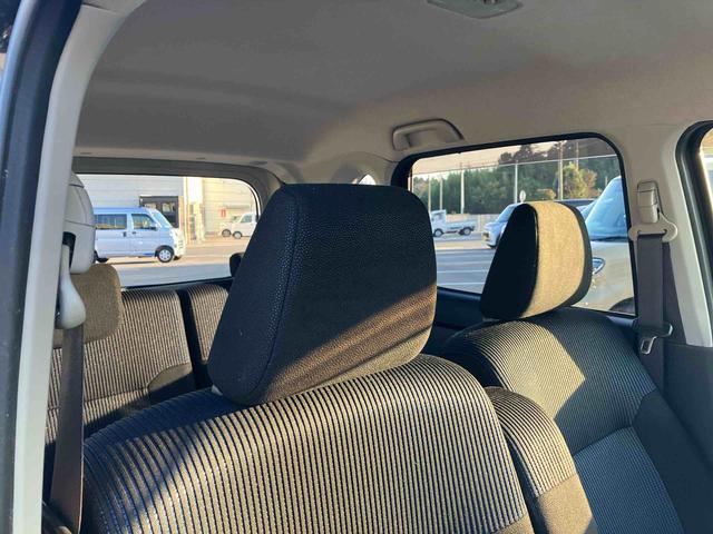 ムーヴ カスタム　Ｘ　ＳＡ　２ＷＤ　ＣＶＴ　６６０ｃｃ　ナビ　バックモニター　ベンチシート　衝突被害軽減ブレーキ　横滑り防止装置　ＡＢＳ　アイドリングストップ　プッシュボタンスタート　運転席・助手席エアバッグ（12枚目）