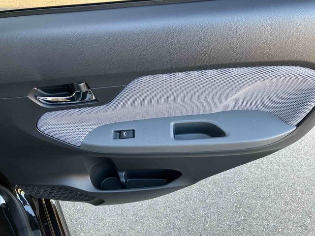 ムーヴ カスタム　Ｘ　ＳＡ　２ＷＤ　ＣＶＴ　６６０ｃｃ　ナビ　バックモニター　ベンチシート　衝突被害軽減ブレーキ　横滑り防止装置　ＡＢＳ　アイドリングストップ　プッシュボタンスタート　運転席・助手席エアバッグ（32枚目）