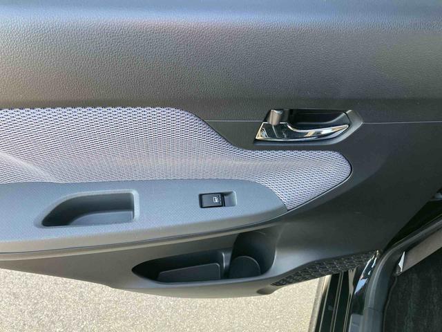 ムーヴ カスタム　Ｘ　ＳＡ　２ＷＤ　ＣＶＴ　６６０ｃｃ　ナビ　バックモニター　ベンチシート　衝突被害軽減ブレーキ　横滑り防止装置　ＡＢＳ　アイドリングストップ　プッシュボタンスタート　運転席・助手席エアバッグ（33枚目）