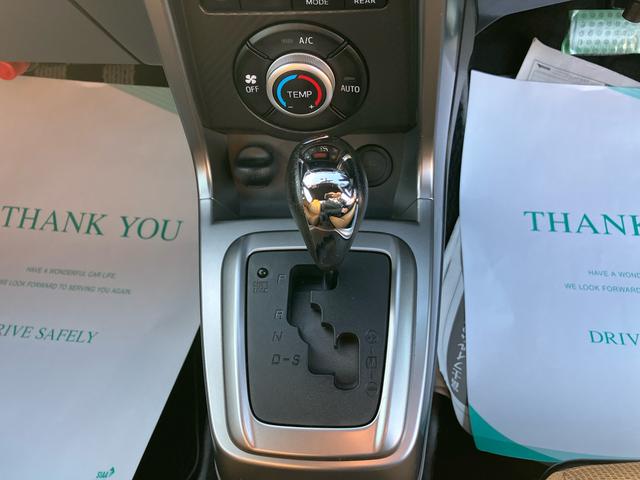 コペン セロ　２ＷＤ　ＣＶＴ　６６０ｃｃ　ターボ　電動開閉ルーフ　社外ナビ　ＥＴＣ車載器　キーフリーシステム　アイドリングストップ　プッシュボタンスタート　シートヒーター　オートエアコン　ＬＥＤヘッドランプ（11枚目）