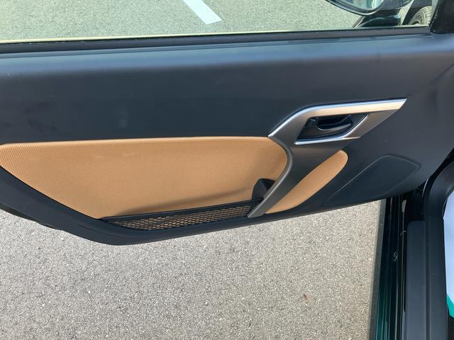 コペン セロ　２ＷＤ　ＣＶＴ　６６０ｃｃ　ターボ　電動開閉ルーフ　社外ナビ　ＥＴＣ車載器　キーフリーシステム　アイドリングストップ　プッシュボタンスタート　シートヒーター　オートエアコン　ＬＥＤヘッドランプ（34枚目）