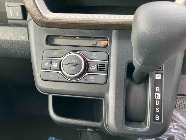 ムーヴ Ｘ　２ＷＤ　ＣＶＴ　６６０ｃｃ　両側スライドドア　衝突被害軽減ブレーキ　横滑り防止装置　ＡＢＳ　アイドリングストップ　プッシュボタンスタート　ディスプレイオーディオ　ＵＳＢ入力端子（11枚目）